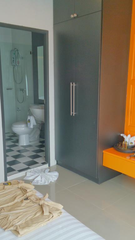 De Ja Moon Hostel Τσιάνγκ Μάι Δωμάτιο φωτογραφία