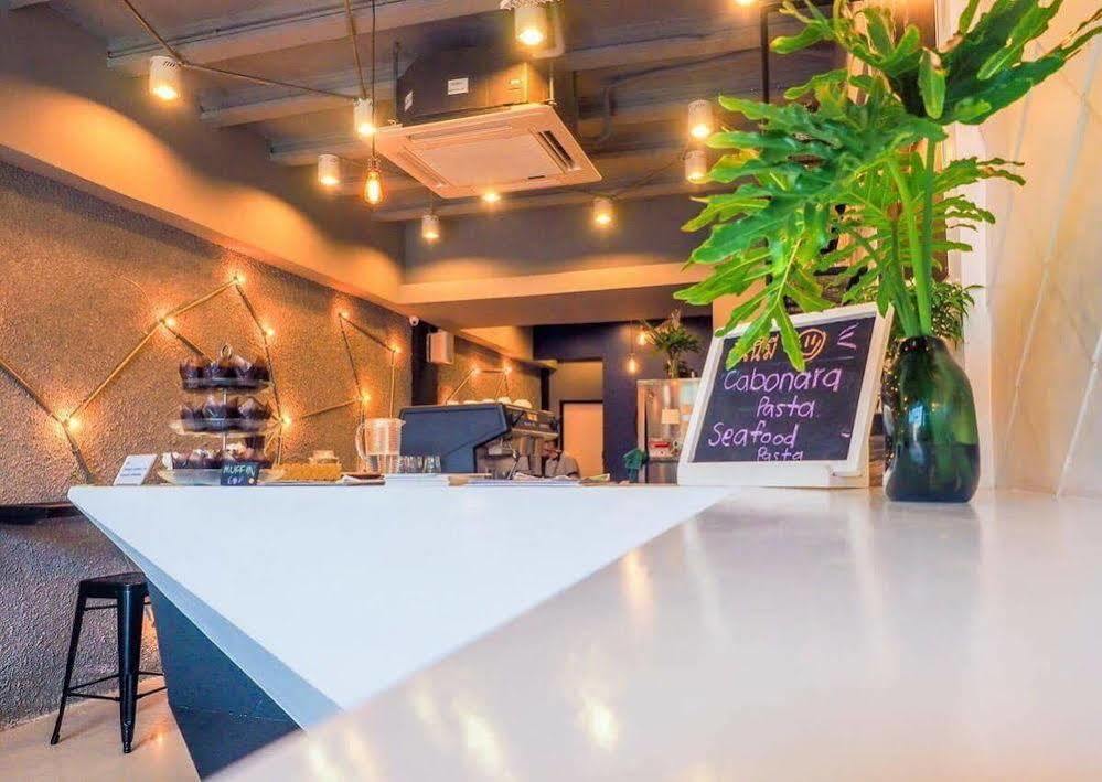 De Ja Moon Hostel Τσιάνγκ Μάι Εξωτερικό φωτογραφία