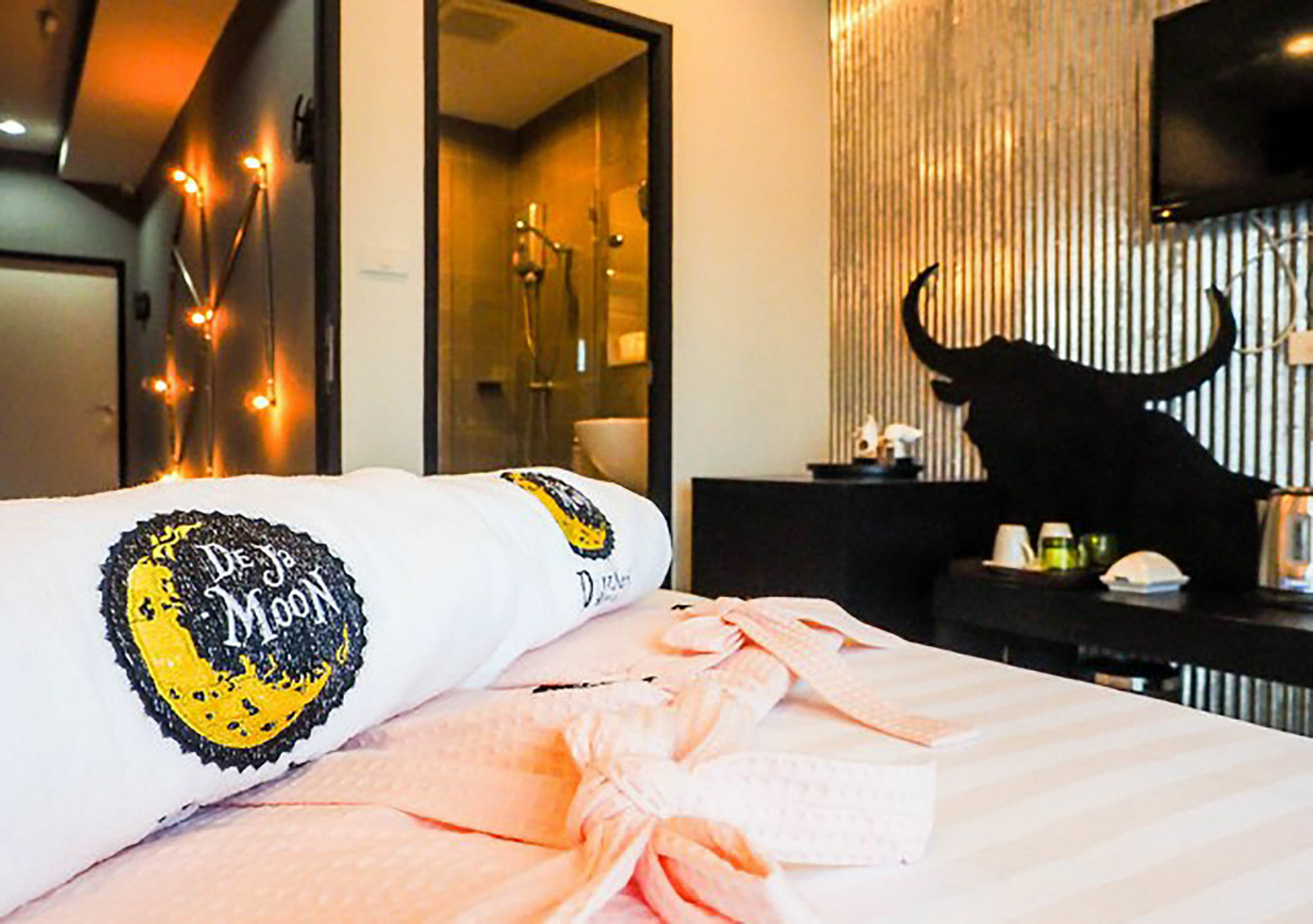 De Ja Moon Hostel Τσιάνγκ Μάι Εξωτερικό φωτογραφία