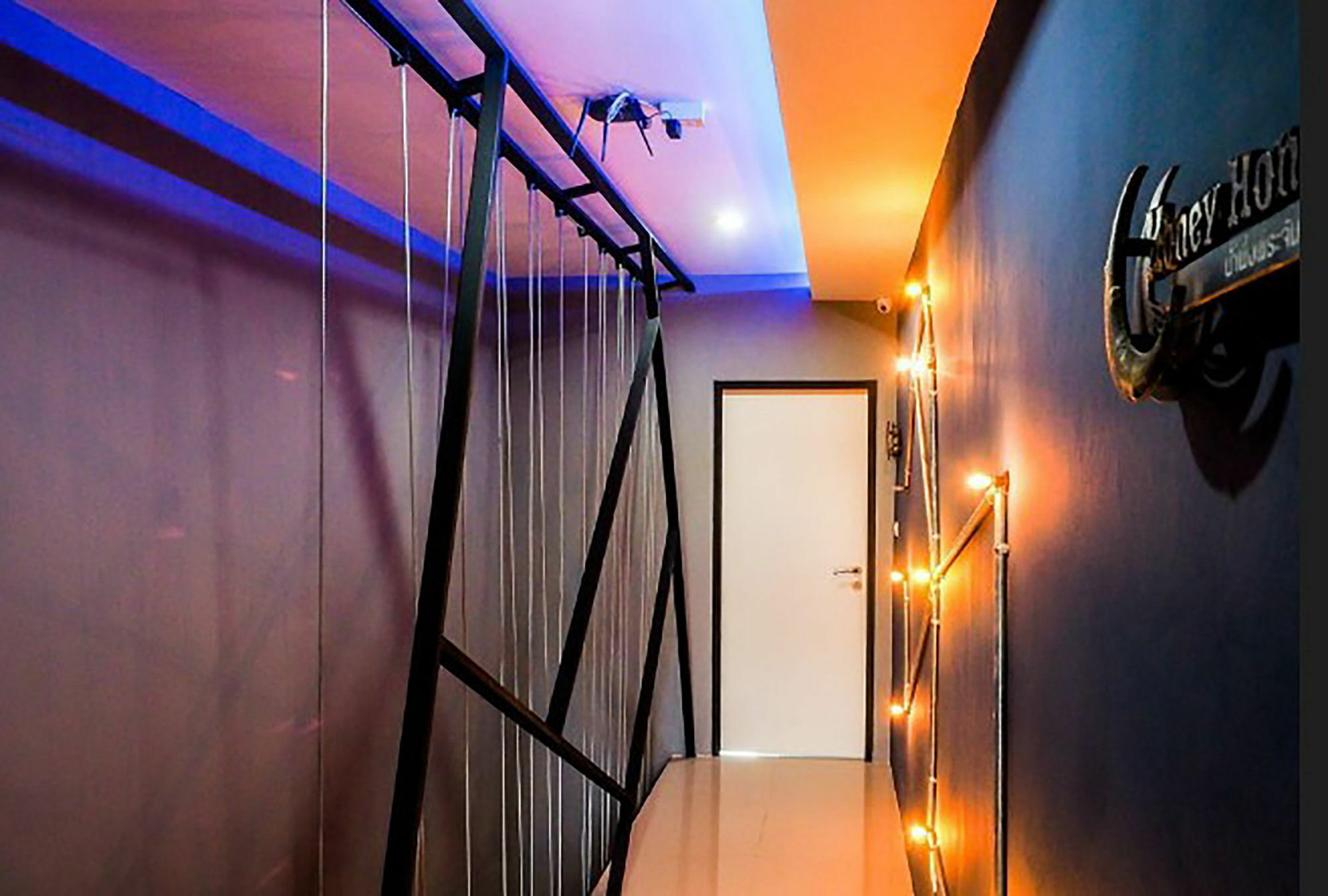 De Ja Moon Hostel Τσιάνγκ Μάι Εξωτερικό φωτογραφία